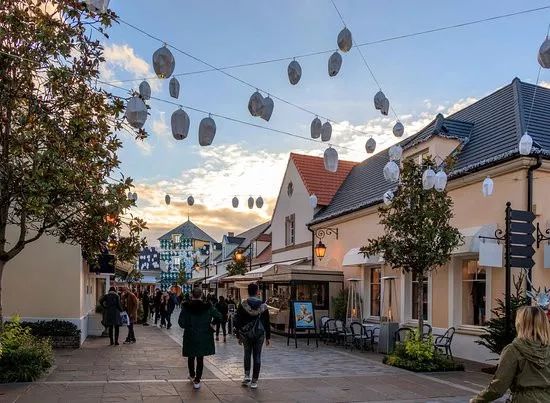 奥特莱斯吃美食,奥特莱斯为何那么火