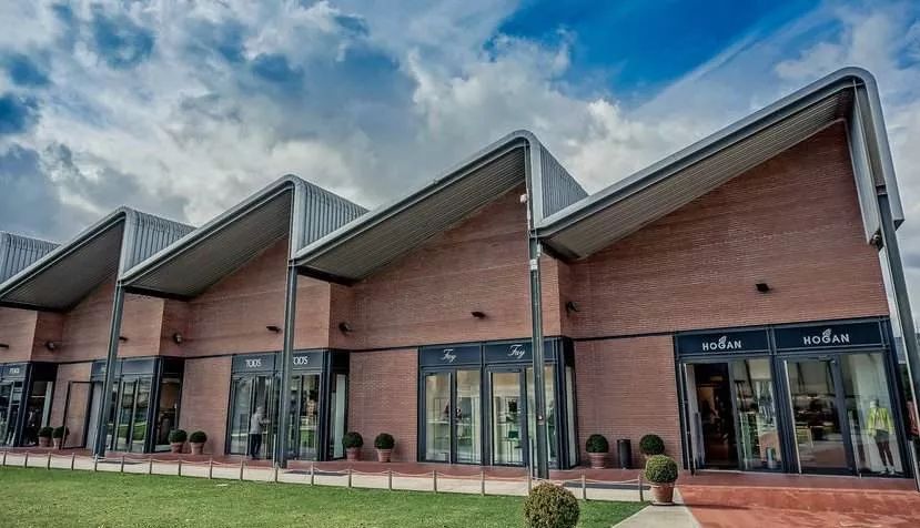 奥特莱斯吃美食,奥特莱斯为何那么火