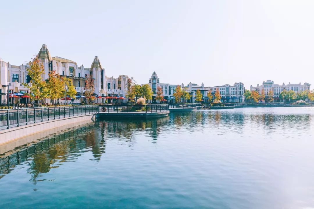 奥特莱斯吃美食,奥特莱斯为何那么火