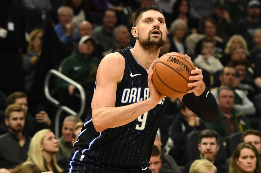 nba百大球星评选约基奇库里进前50,美媒评nba现役十大中锋