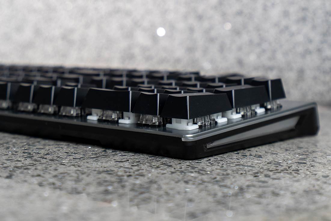 雷柏v530有彩色键盘灯光吗,雷柏v530是热拔轴的吗