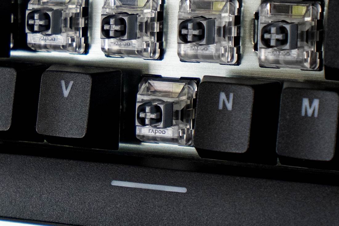 雷柏v530有彩色键盘灯光吗,雷柏v530是热拔轴的吗