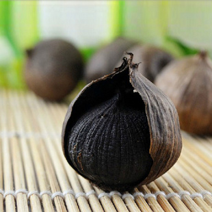 黑大蒜是糖蒜吗,金乡黑蒜是怎么做的