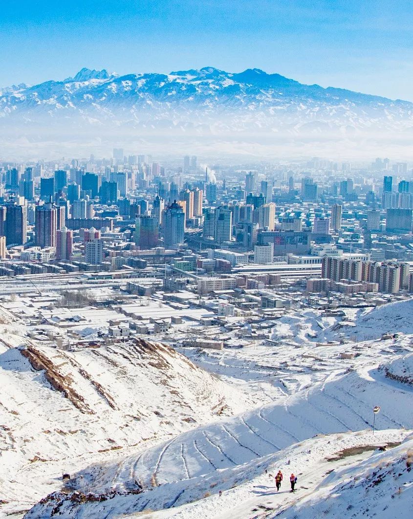 5000公里的国家,5000公里外看地球