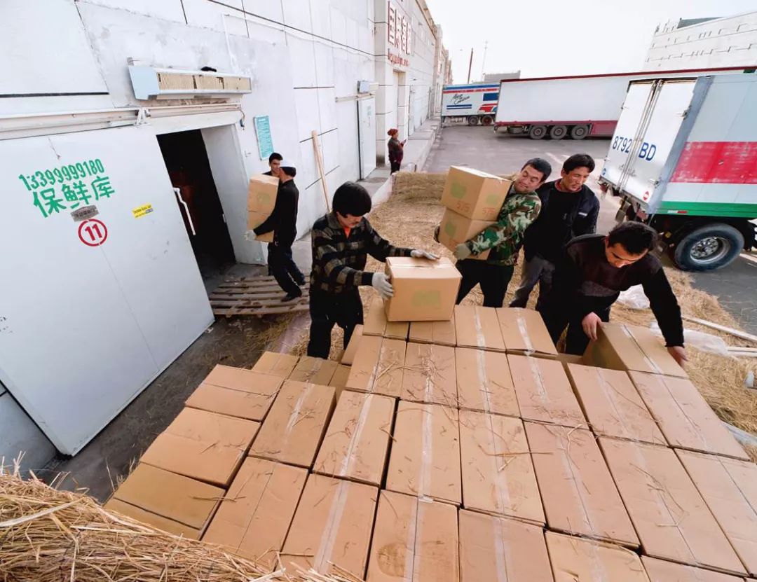 5000公里的国家,5000公里外看地球