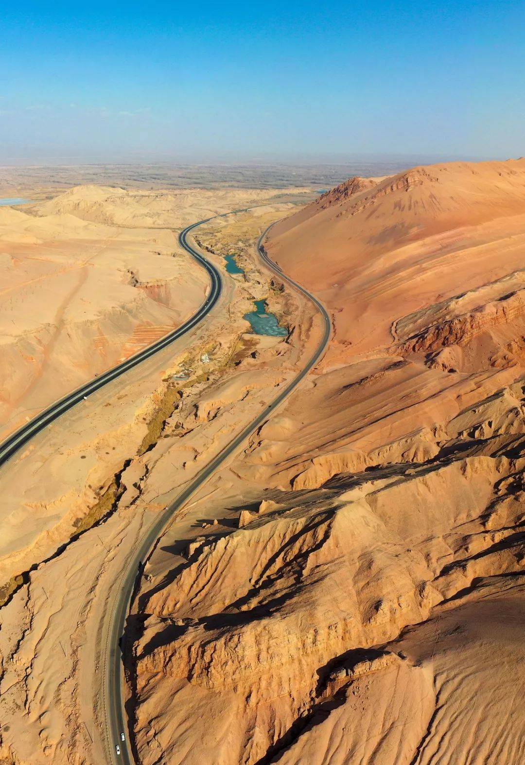 5000公里的国家,5000公里外看地球