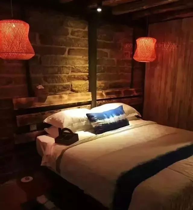 七彩贝丘湾海滩,七彩贝丘湾攻略