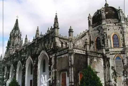 七彩贝丘湾海滩,七彩贝丘湾攻略