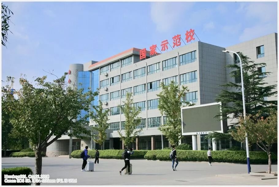 潍坊商业学校3+2录取分数线,山东潍坊商业学校2021招生计划