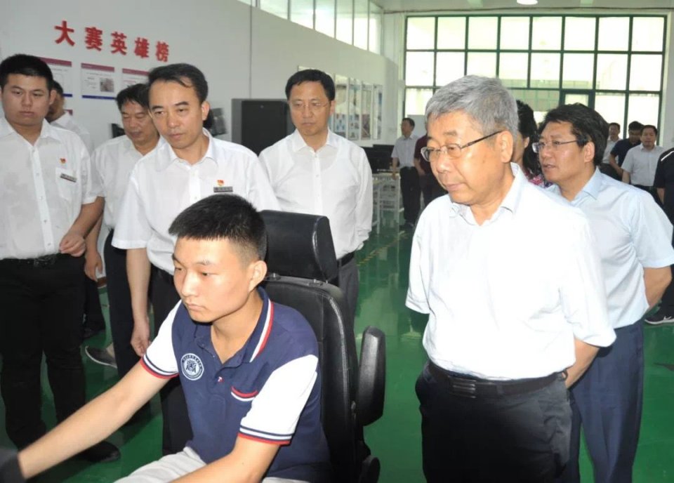 潍坊商业学校3+2录取分数线,山东潍坊商业学校2021招生计划