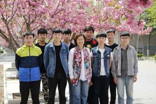 潍坊商业学校3+2录取分数线,山东潍坊商业学校2021招生计划