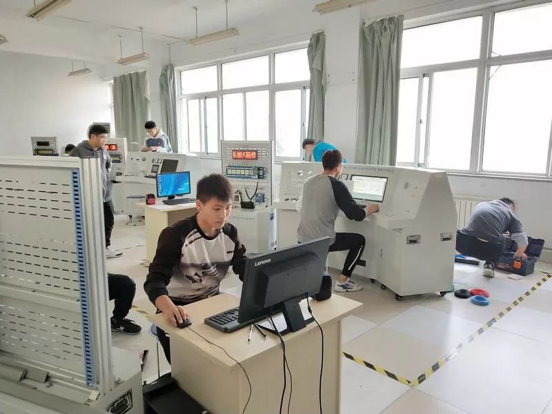 潍坊商业学校3+2录取分数线,山东潍坊商业学校2021招生计划