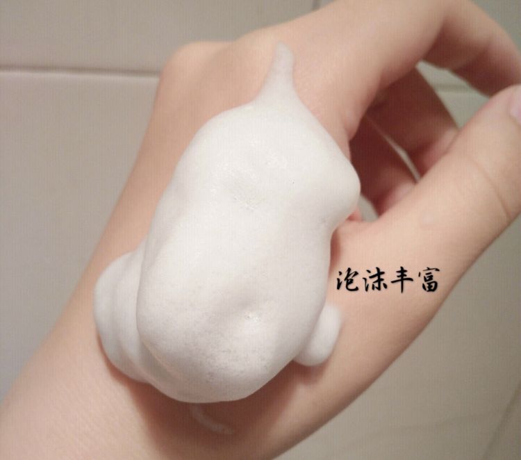 柔嫩抛光|脸上搓出3斤泥!难怪又黄又暗又黑头!10秒给脸蛋“剥壳”,厉害