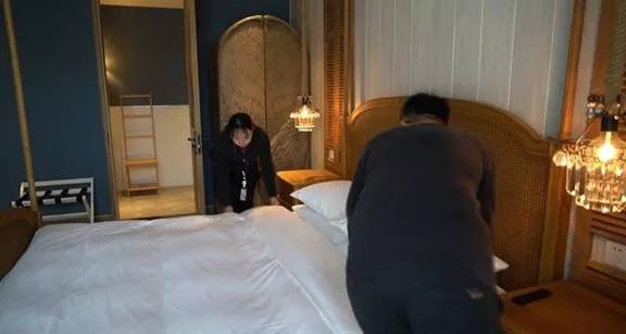 涓ゅ哺鍏变績涔℃潙鎸叴,鍙拌優鎰熷徆涔℃潙鎸叴