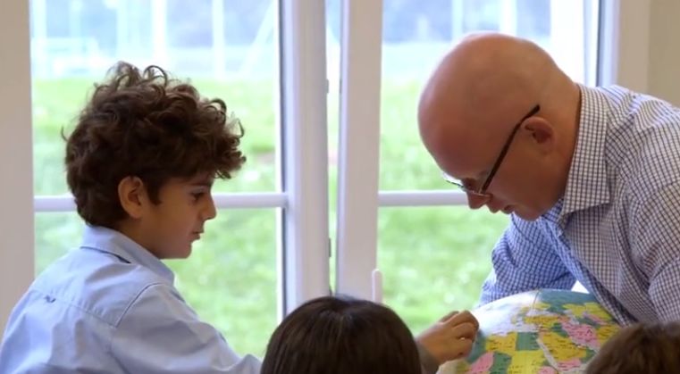 赵文卓子女学费,赵文卓女儿上最贵的学校