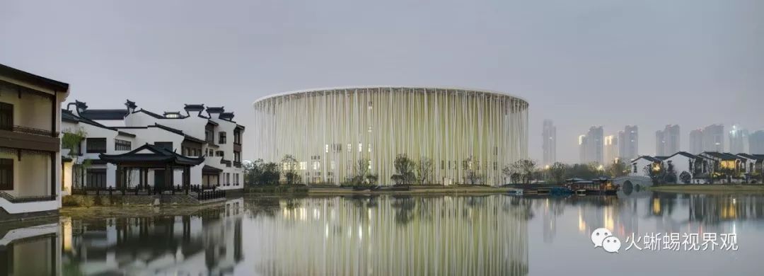 奥斯卡获奖影片《小妇人》的服装设计师是如何混搭风格和时代的?