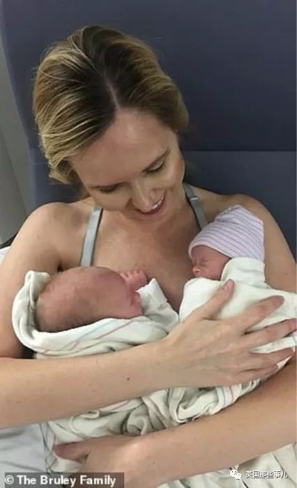 同卵双胞胎体重相差0.8斤正常吗,同卵双胞胎一个胖一个瘦