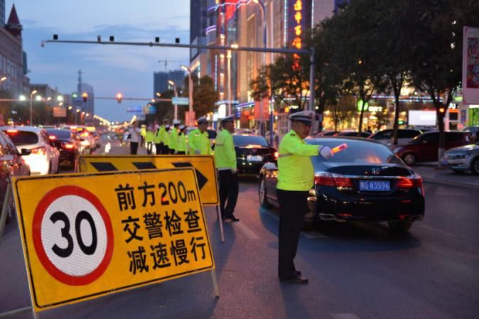 老百姓对公安行政执法满意度,群众看公安关键看执法