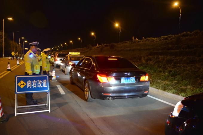 老百姓对公安行政执法满意度,群众看公安关键看执法