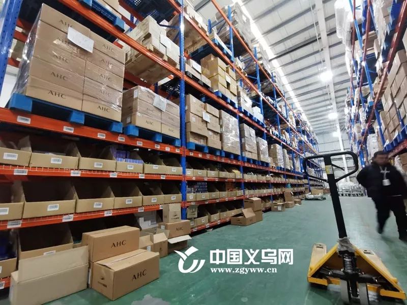 太方便了！从自家门口发货，海淘最快当天收到！为义乌的这项业务点赞