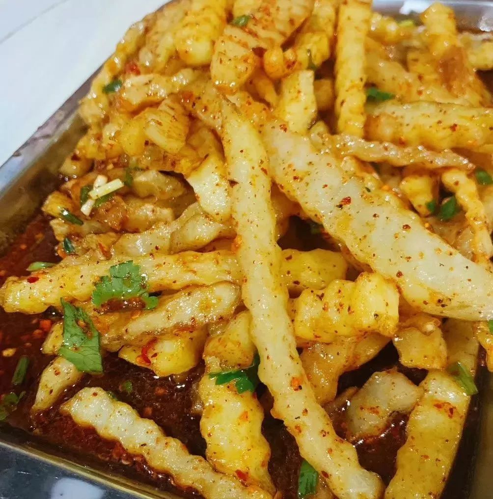 凉山美食炸洋芋图片,凉山洋芋吃法大全