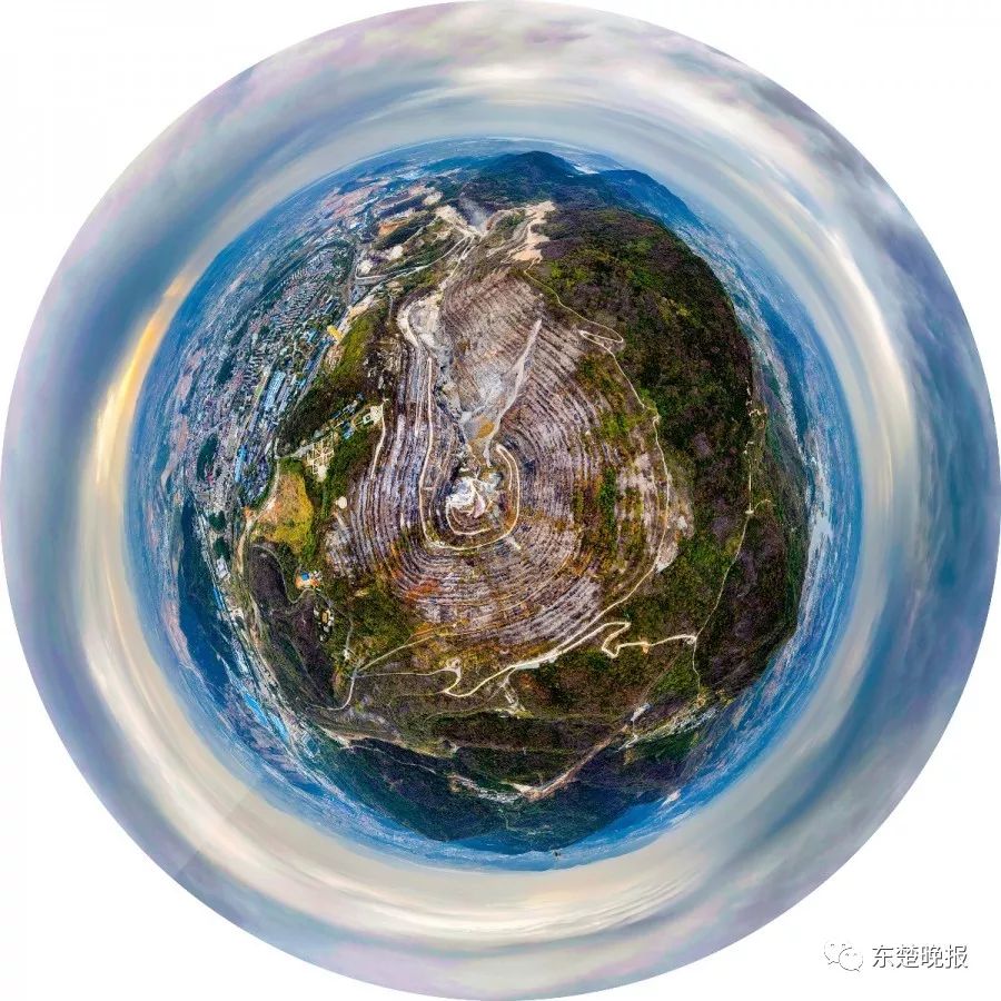 365天，行走3.2万千米，拍摄13万张照片！黄石人到底有多“野”？