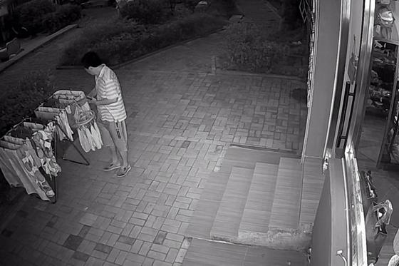 晾晒的性感*裤内**不翼而飞，你被这么一群人盯上了