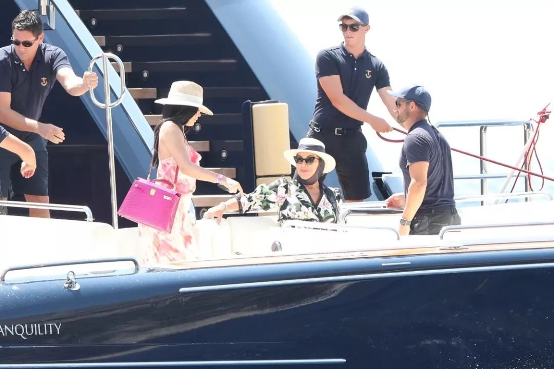 这些名流明星办的派对,也太惊人了吧