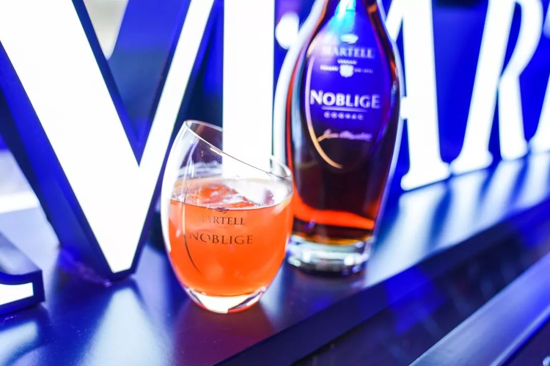 这些名流明星办的派对,也太惊人了吧