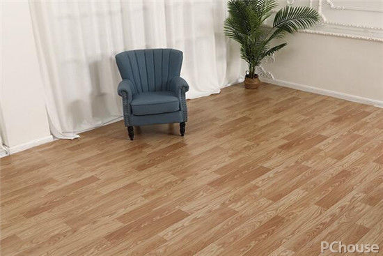 悬浮拼装地板运动地板,地板拼装用什么材料好