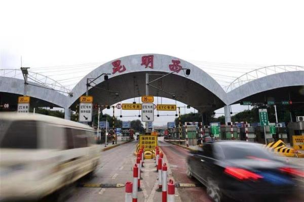 etc解决拥堵,etc失效有人工车道结果etc也扣费