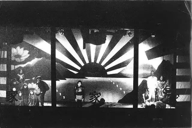 玩艺术、当演员、做唱片，看横尾忠则如何“非礼”这社会