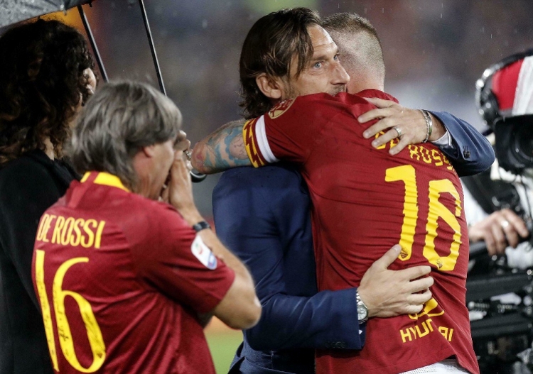 终于还是走到这一天，42岁的布冯熬走了所有人