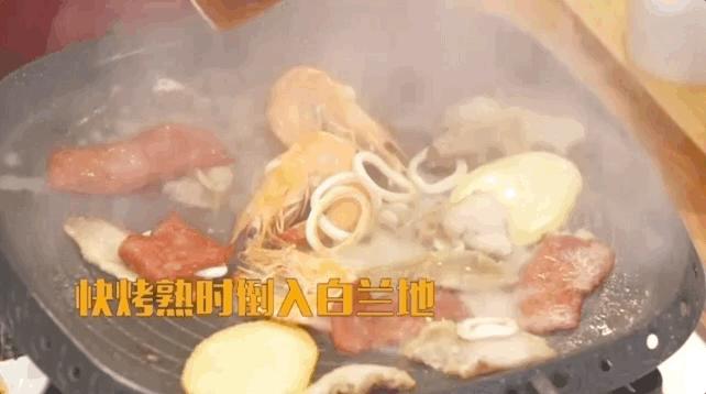 大厨秘笈：教你用石板烤出鲜嫩牛肉