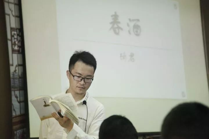 小学语文老师期末评语大全简短,这么走心的期末评语学生肯定爱看