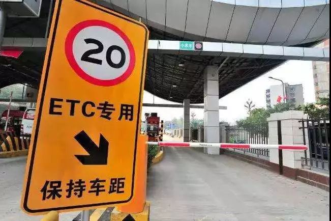 「早安·芜湖」花三万元祛痘无效?顾客商家各执一词