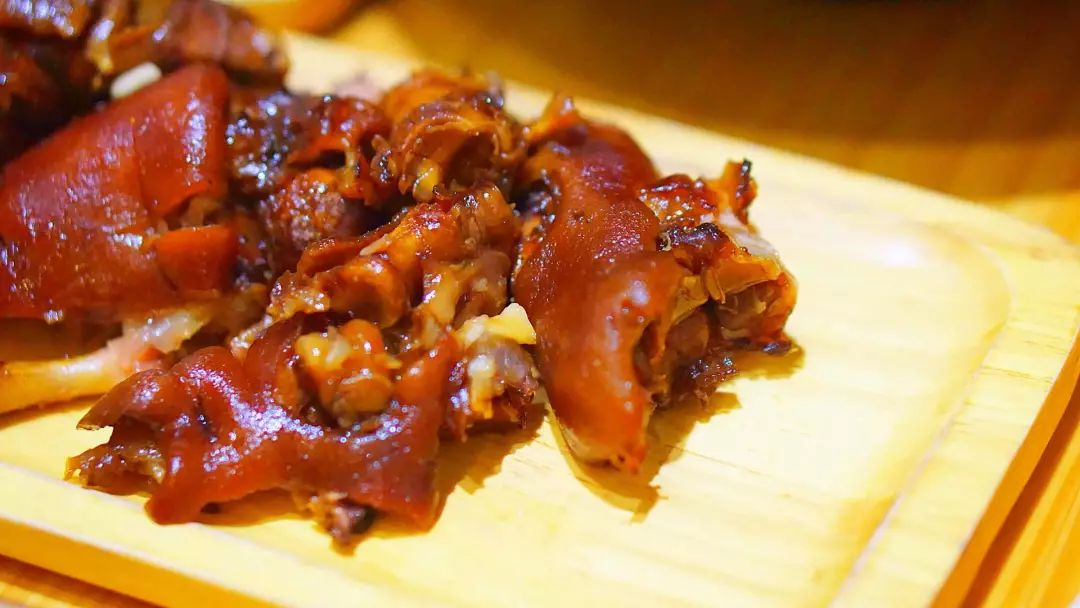 吃过10个算我输！本地人盖戳的年货清单揭秘