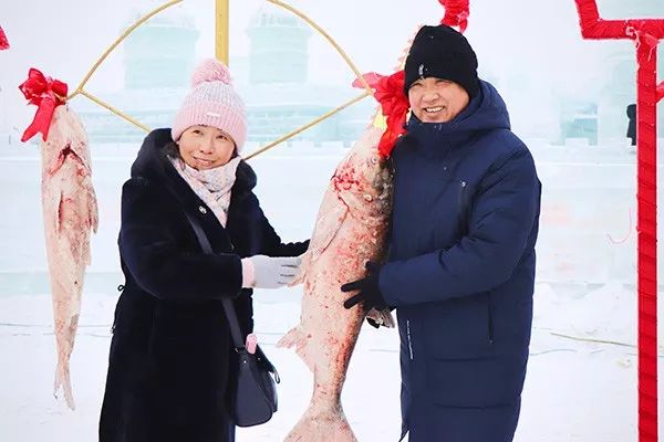 「吉农亮点」2966666元！2019年“查干湖冬捕”头鱼成交价创新高