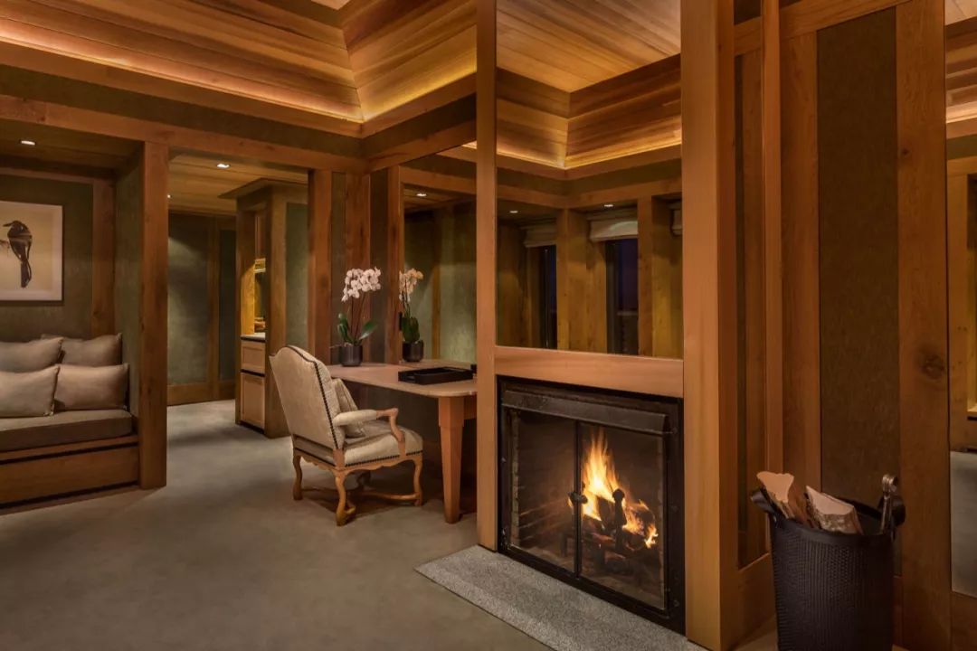 连手套都有专人呵护的，是什么神仙度假体验？