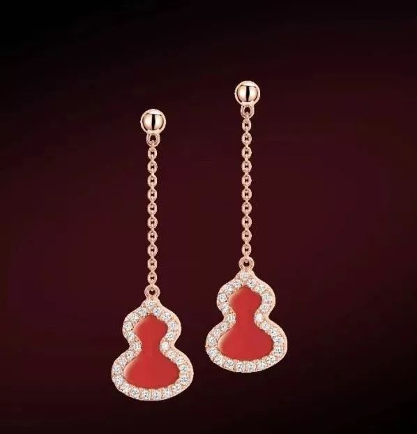 别怕过年回家人生拷问,戴这些大家只想和你合照发圈