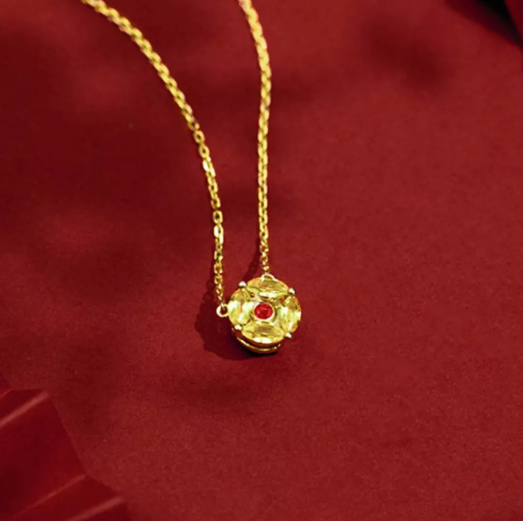 别怕过年回家人生拷问,戴这些大家只想和你合照发圈