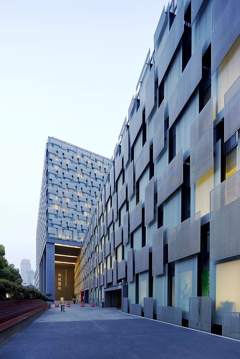 鼓楼医院为何能成为中国最美医院,南京鼓楼医院全国排名