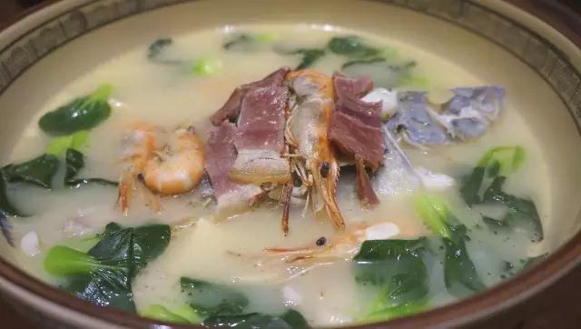 晓食|这家藏在巷弄里的十年老店,以酱鸭儿“称霸”武林