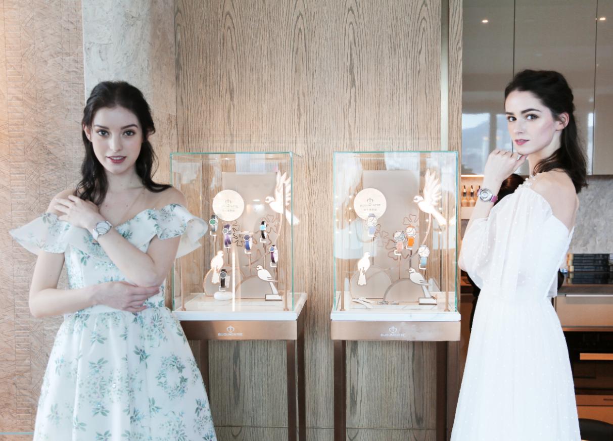 今年最流行的女款表,新年服装女高端品牌