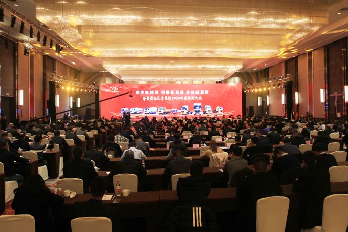 华菱星马中重卡,华菱星马性能参数