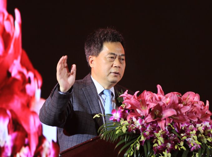 华菱星马中重卡,华菱星马性能参数