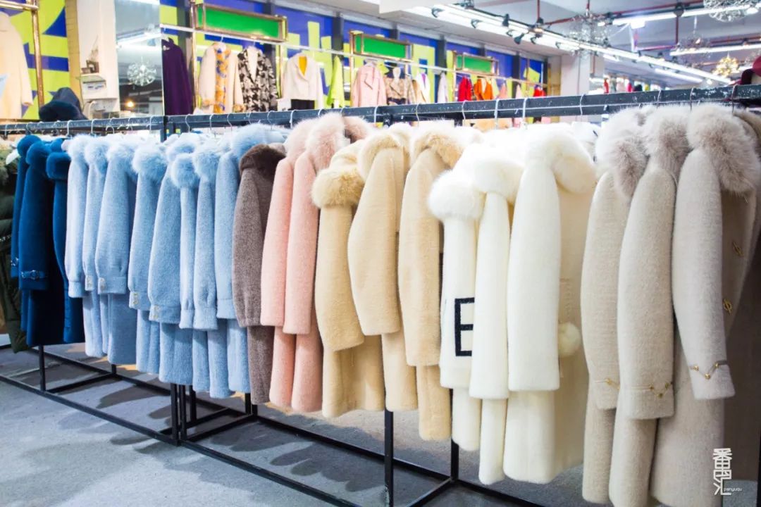 仅6天！南村服装厂特卖会开抢，卫衣100元3件！羽绒买一送一