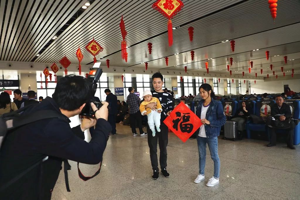 “我回来了!”春运第一天,贵港用最温暖的方式欢迎你回家