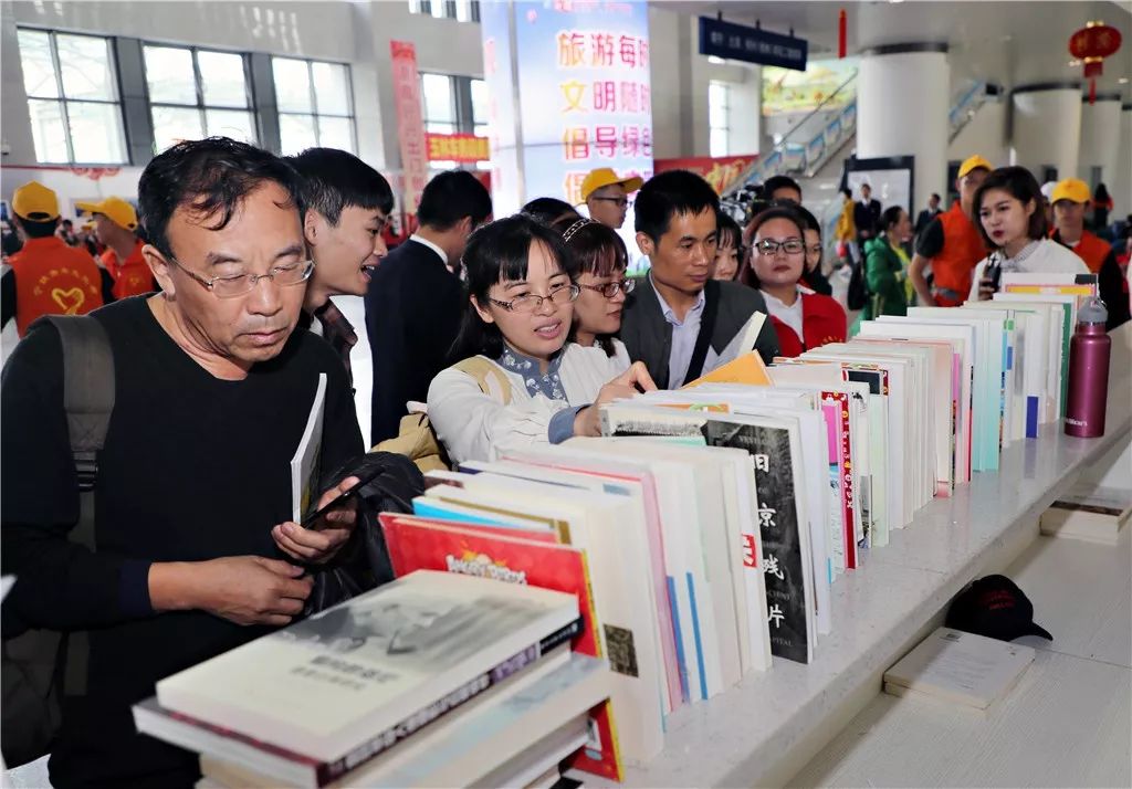 “我回来了!”春运第一天,贵港用最温暖的方式欢迎你回家