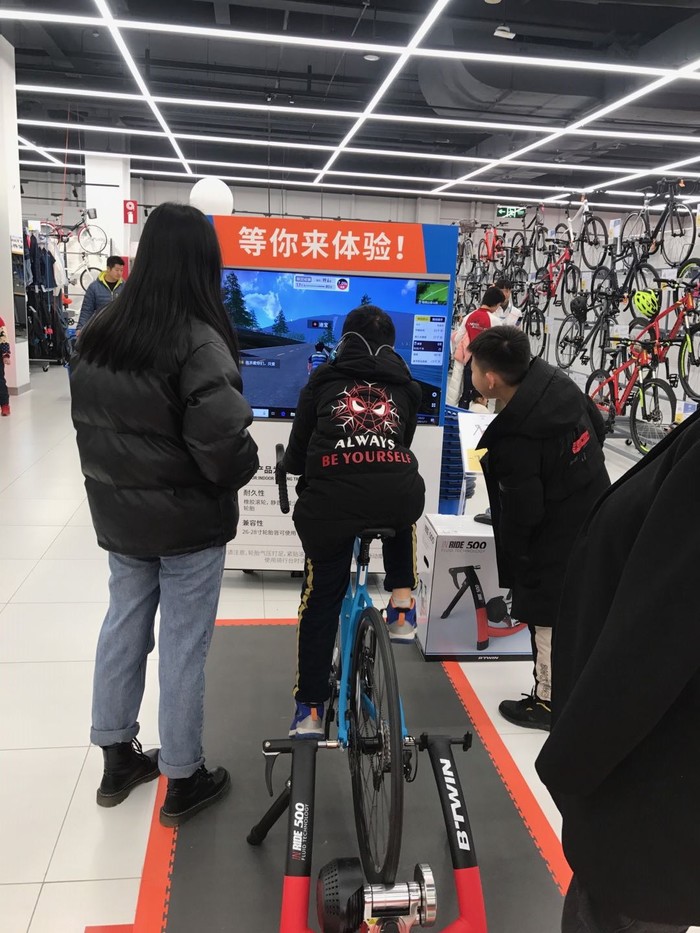 迪卡侬全国最大店,迪卡侬最近门店